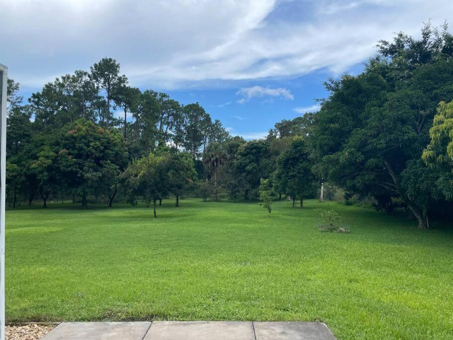 La Finca... Beautiful Countryside Home ! North North Naples Екстериор снимка